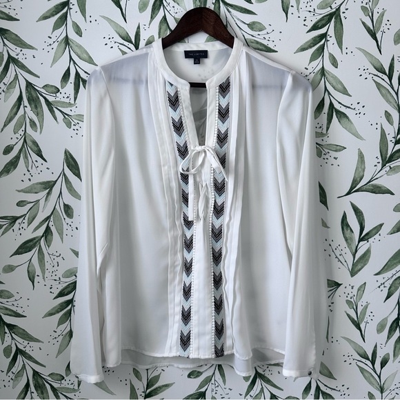 The Limited Tops - The Limited Lace Up Front Tie Blouse. White. Size M.